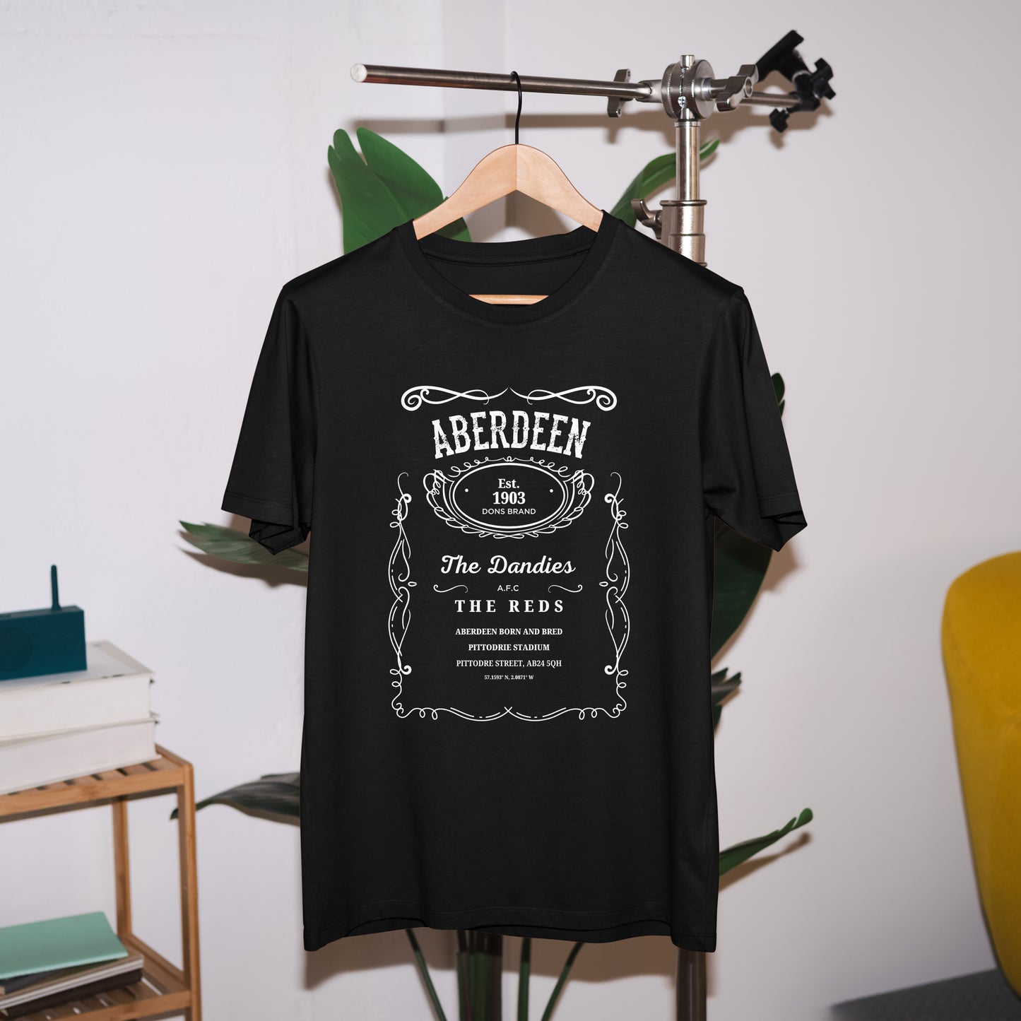 Aberdeen FC Jack Daniels Inspired T Shirt | The Dandies | Aberdeen Football Shirt | Pittodrie Stadium | AFC Gift | The Reds